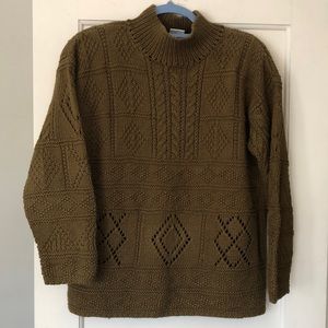 Paul & Duffier wms heavy dark green vintage sweater. Mixed knit patterns. EUC.